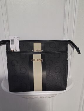 Guess Factory  anakin logo cosmetic bag Set, Brand New